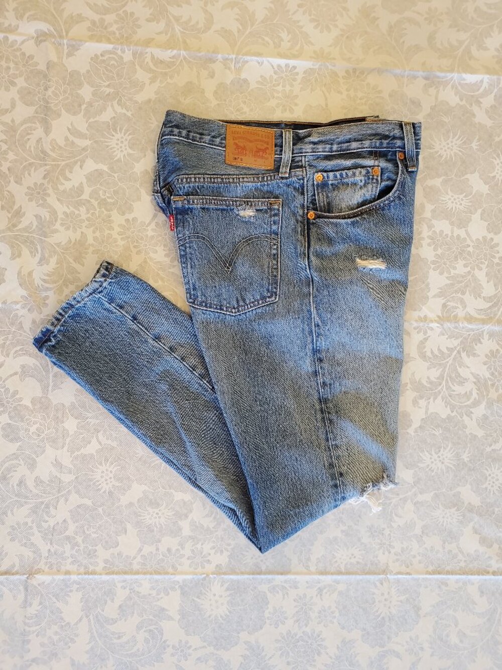 Vintage Distressed Levi Strauss 501s Button Up Jeans 30 x 29 Skinny Red Label